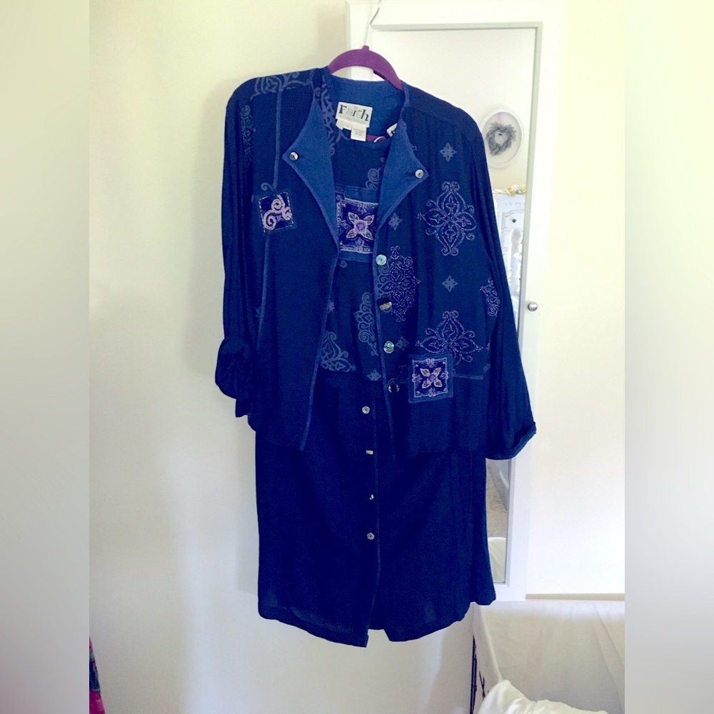 Beautiful beaded with abalone buttons on blouse & skirt w/sleeveless shell